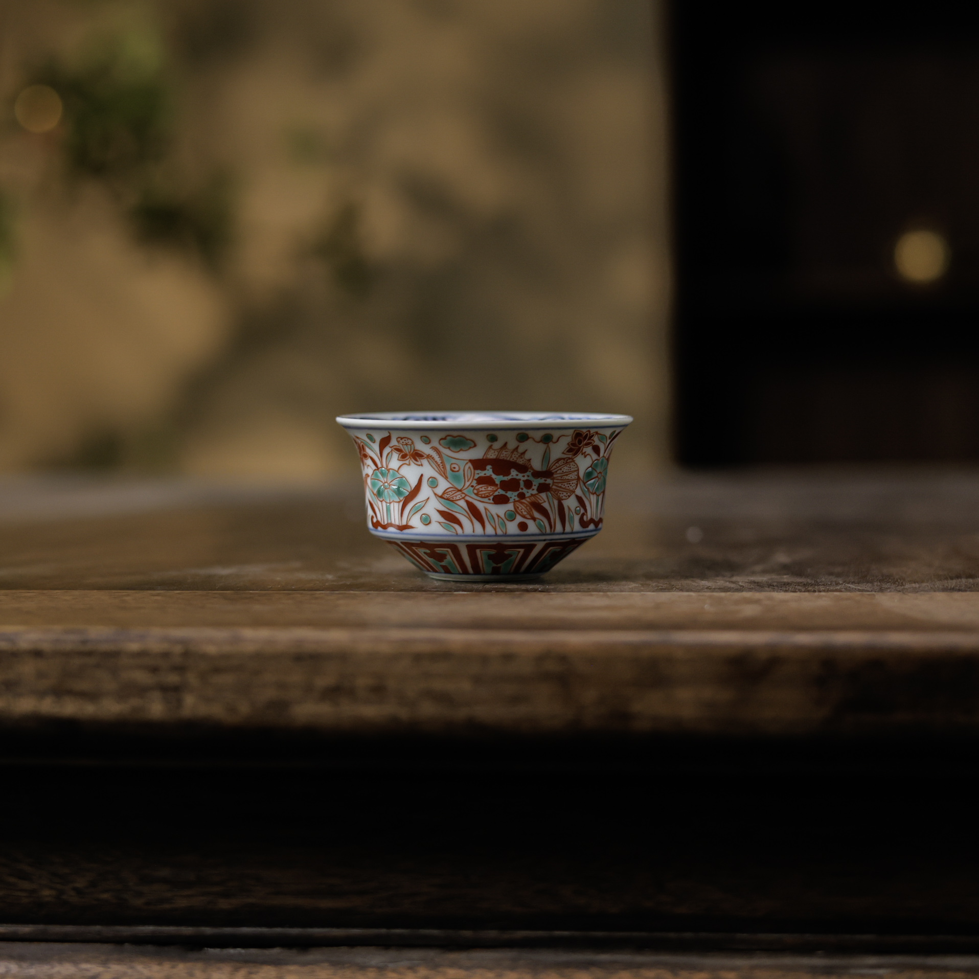 【小田甄陶】红绿彩鱼藻杯子(翁宿底款)-120cc（翁宿S0232）