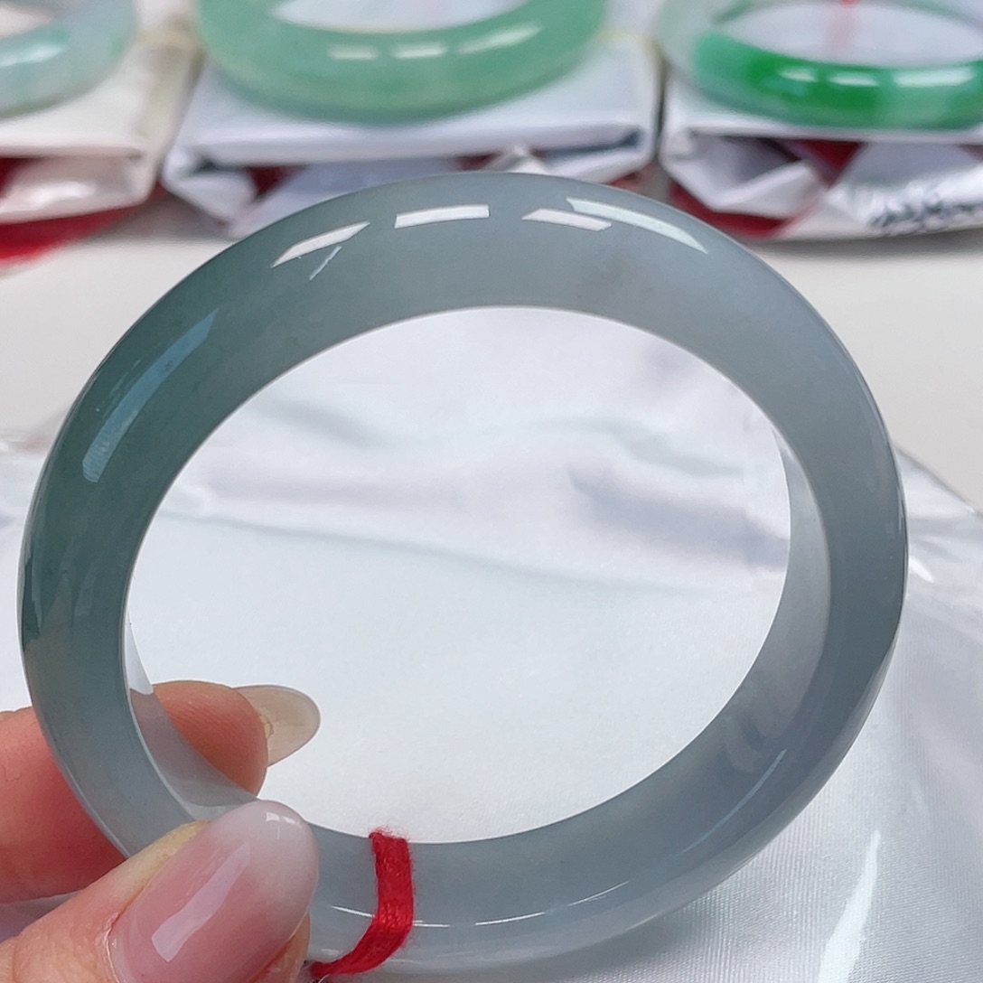 翡翠未镶嵌手镯缅甸翡翠