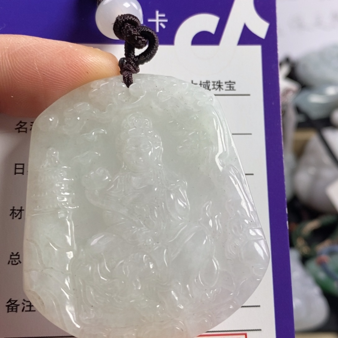 翡翠颈饰未镶嵌文殊