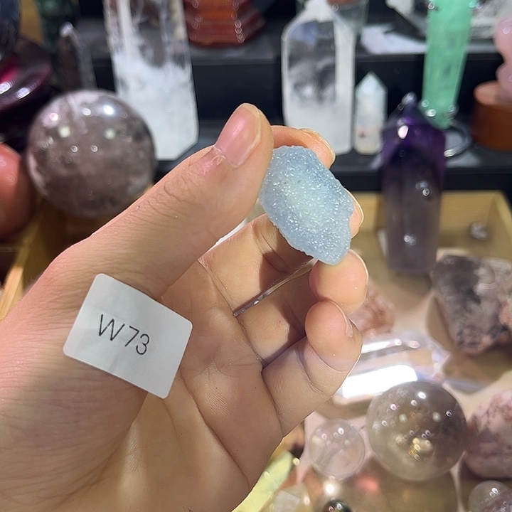 未镶嵌水晶大型摆件（非配饰）