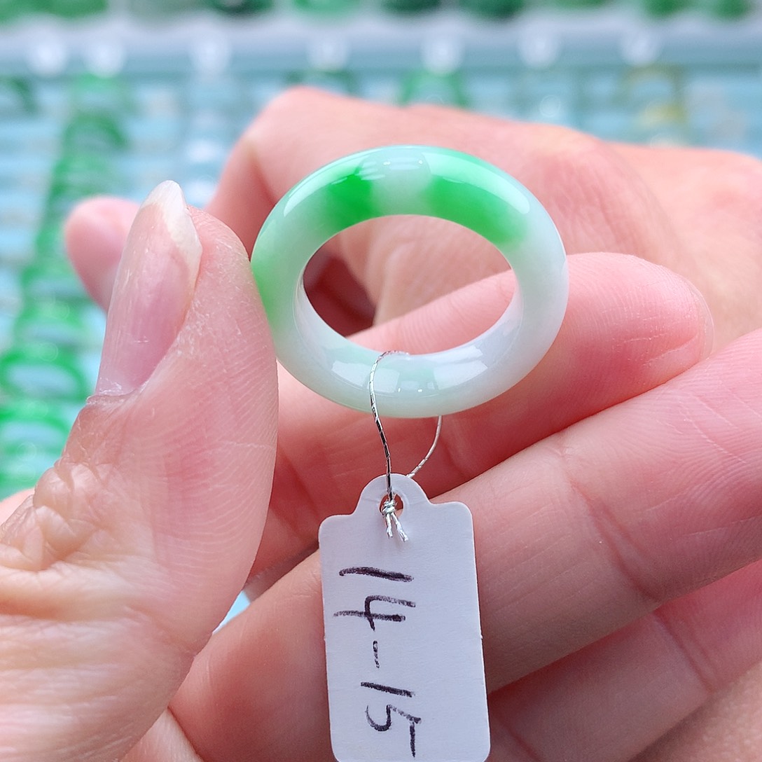 翡翠戒指未镶嵌A货缅甸翡翠