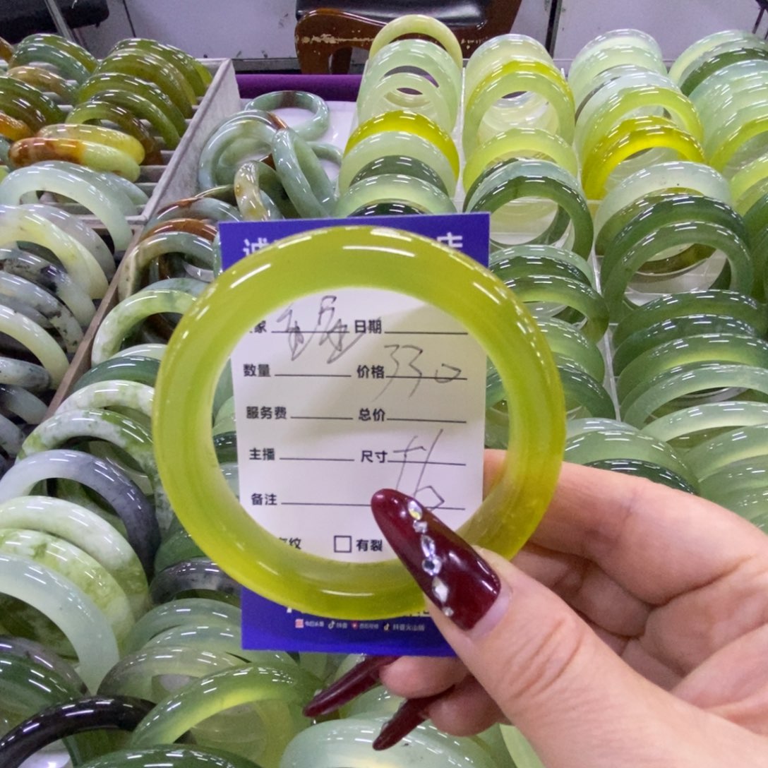 ****蛇纹石玉未镶嵌手镯