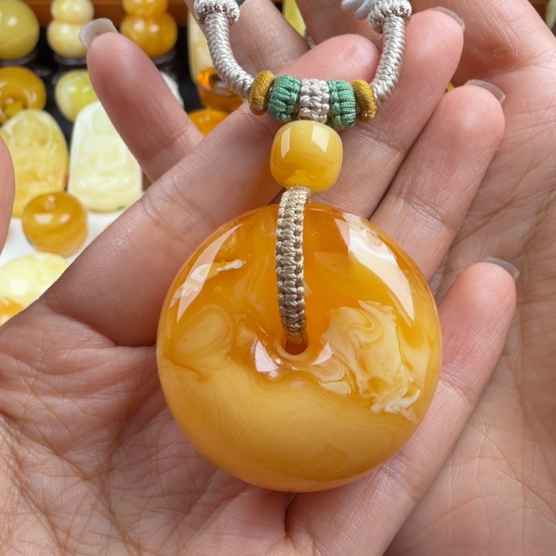 琥珀未镶嵌颈饰纯天然琥珀蜜蜡无优化