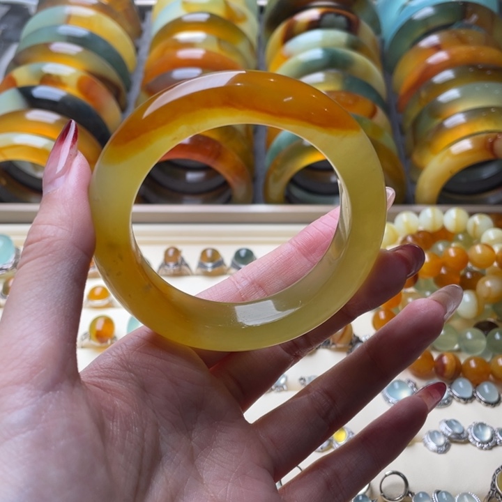 蛇纹石玉手镯未镶嵌54.4