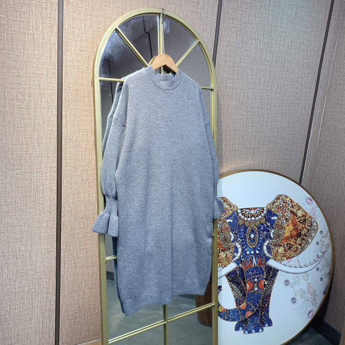 UU118孕妇灰色毛衣裙90-150