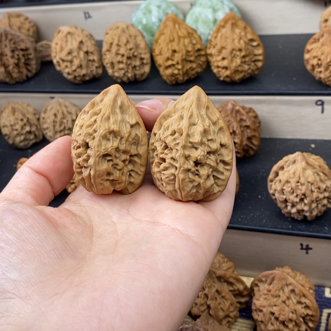 顺***神文玩核桃把件罗汉鸡心34有修