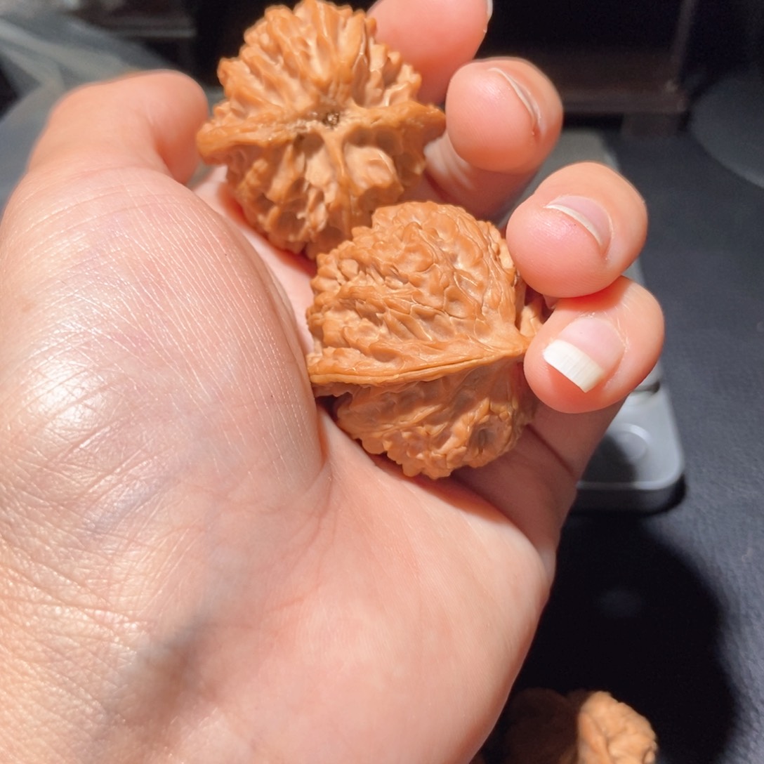 吊坠文玩核桃嗷***怪苹果
