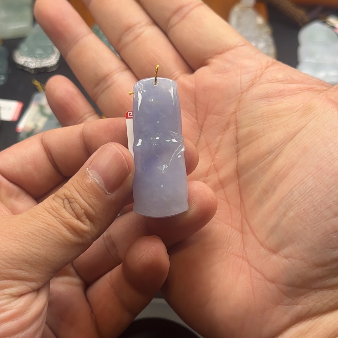 翡翠未镶嵌颈饰竹节