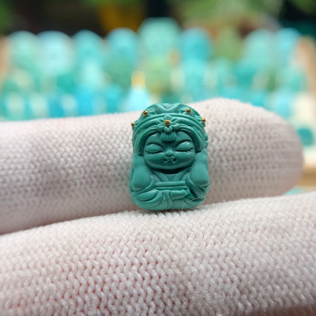 绿松石配饰未镶嵌