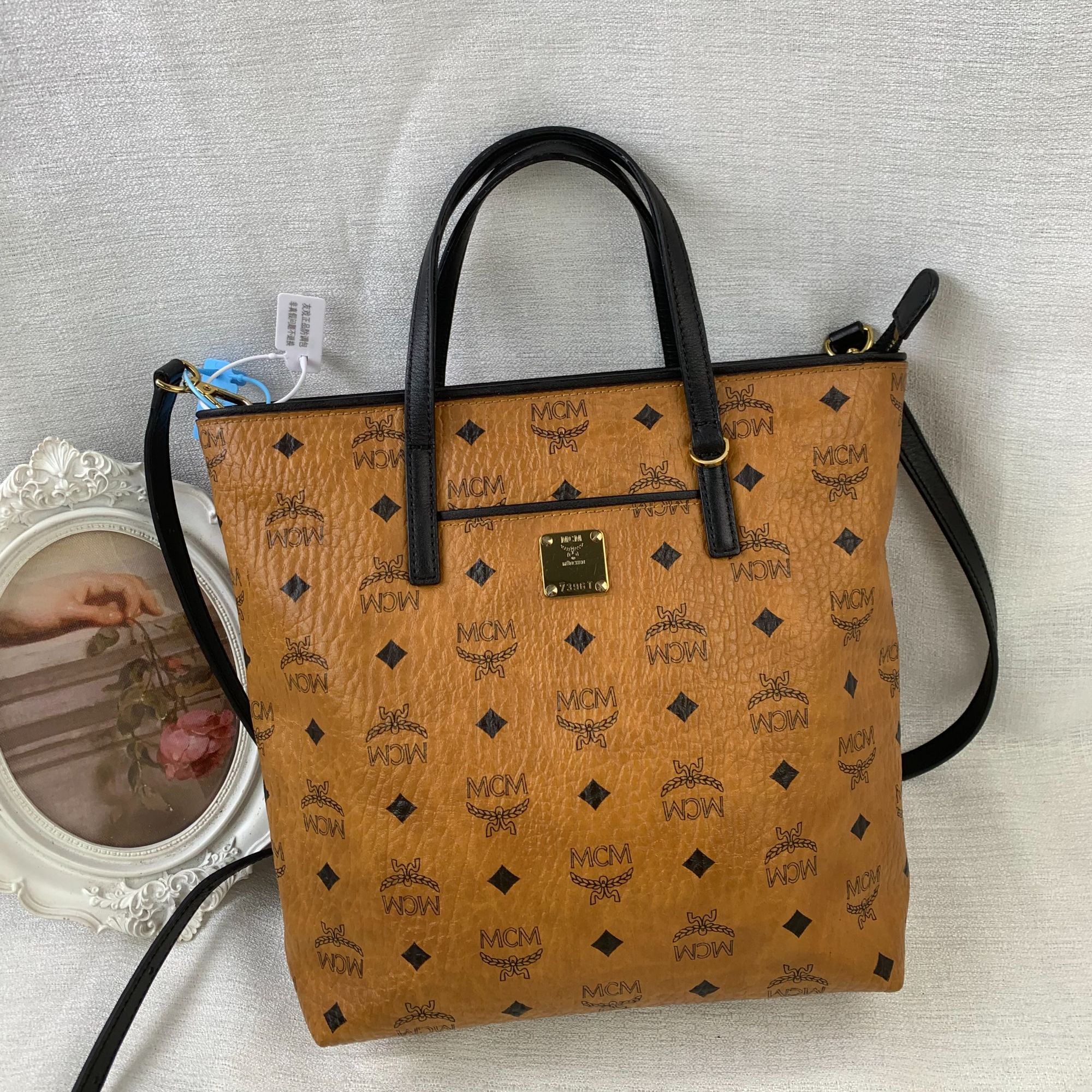 95新 MCM 干邑色菜篮子包/EE12806017/6017