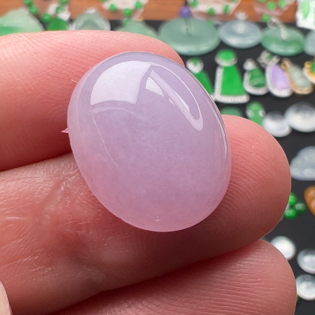 翡翠颈饰未镶嵌蛋面18.2