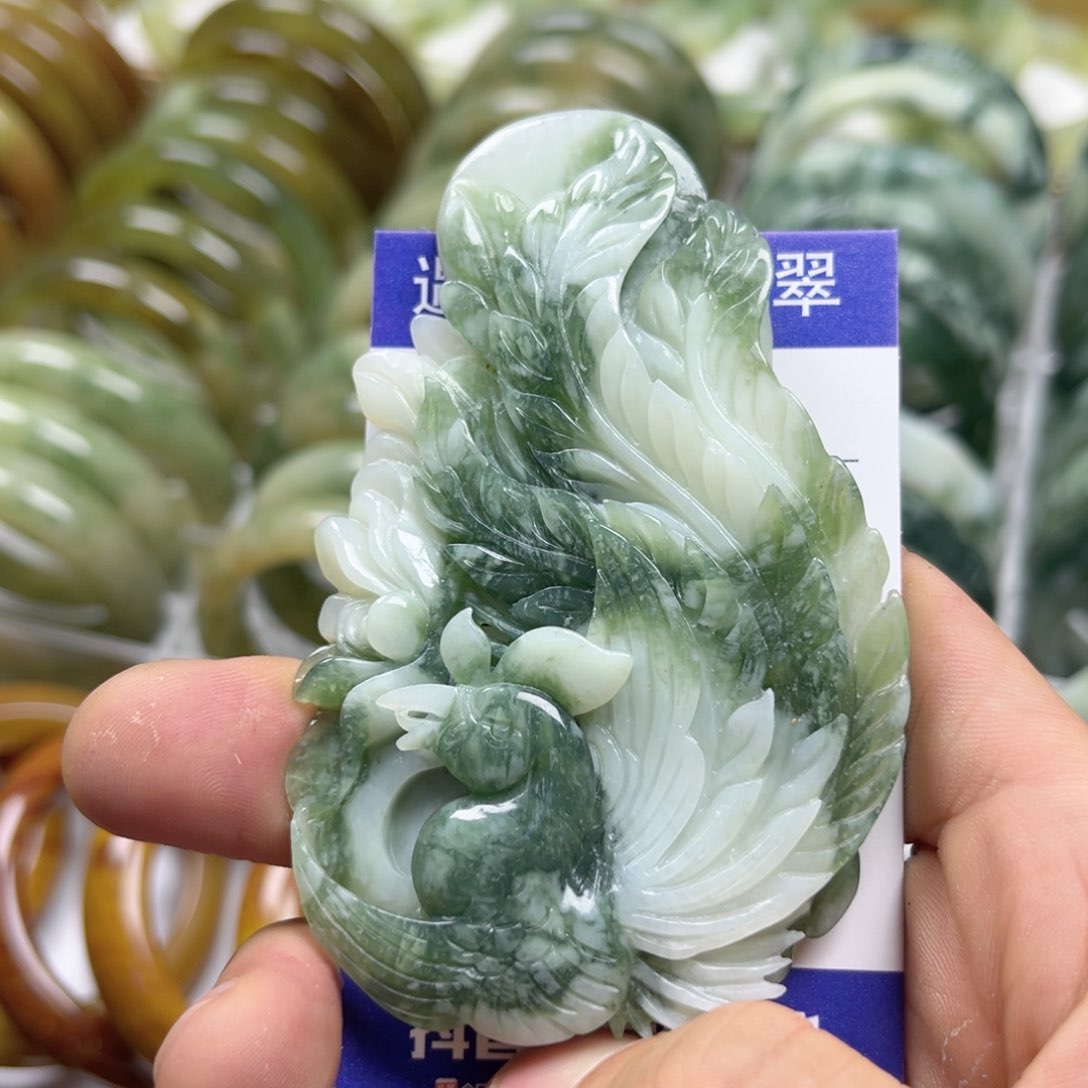 透闪石-蛇纹石玉手镯未镶嵌