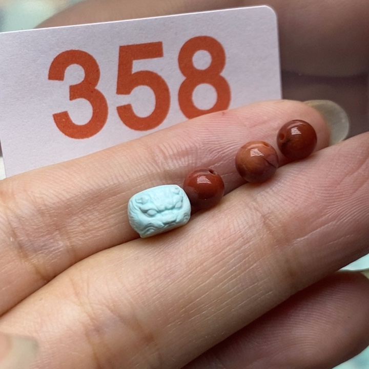 南红玛瑙未镶嵌珠宝奇石添**业