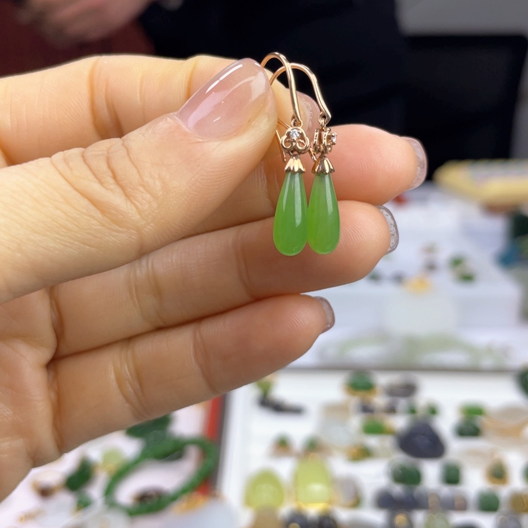 和田玉耳饰18K金镶嵌