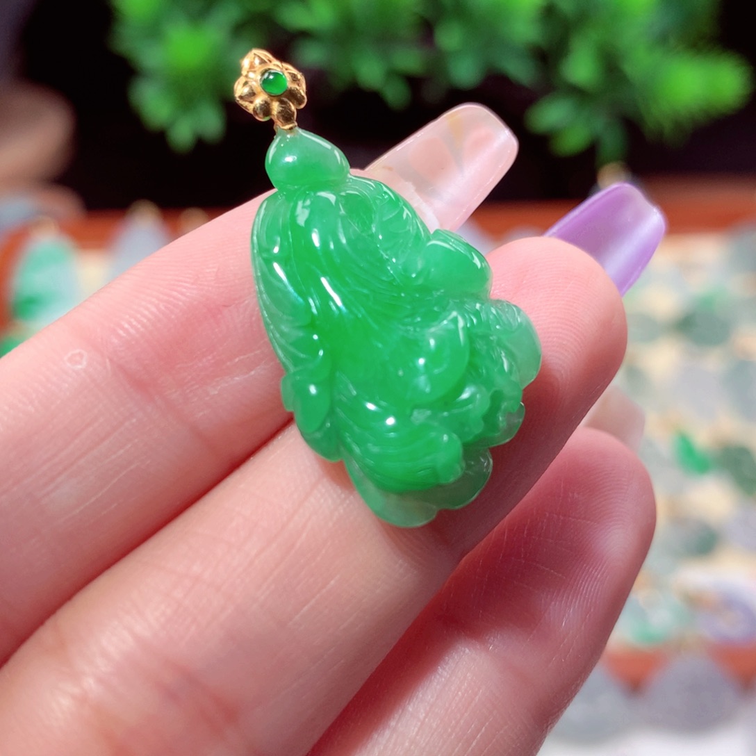 翡翠吊坠(不含链)18K金镶嵌