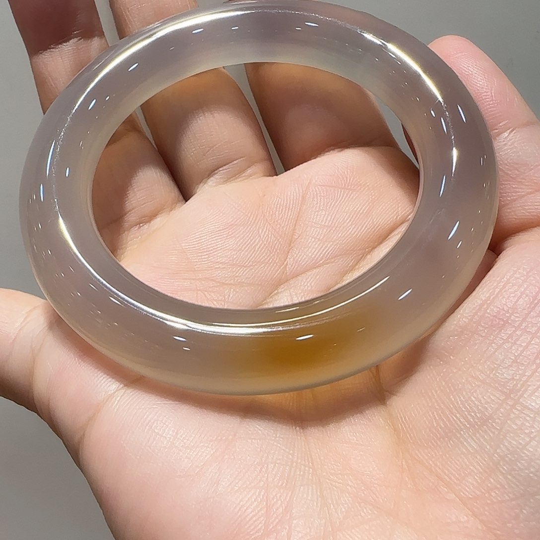 小***涵玛瑙/玉髓手镯未镶嵌