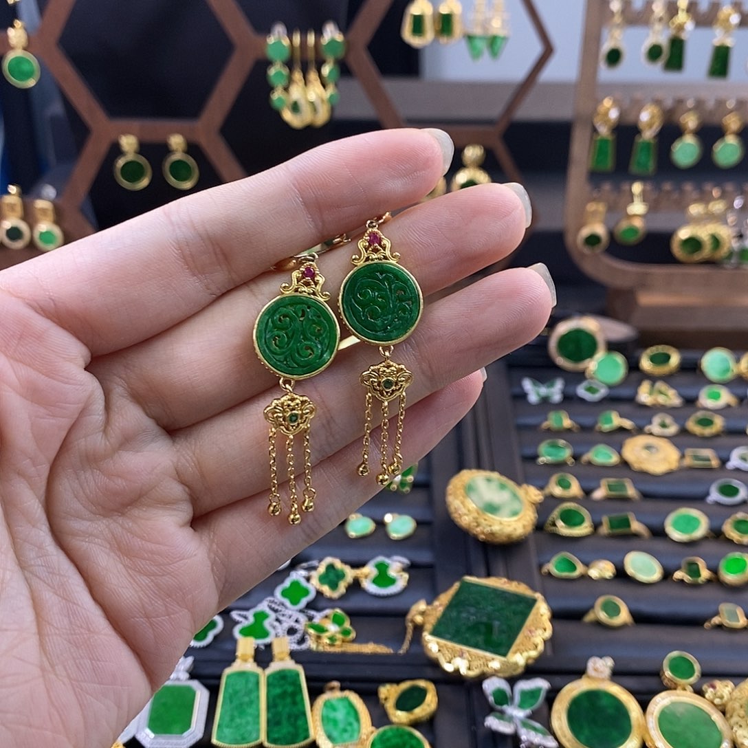 小****翡翠银S925镶嵌吊坠(不含链)缅甸翡翠耳饰