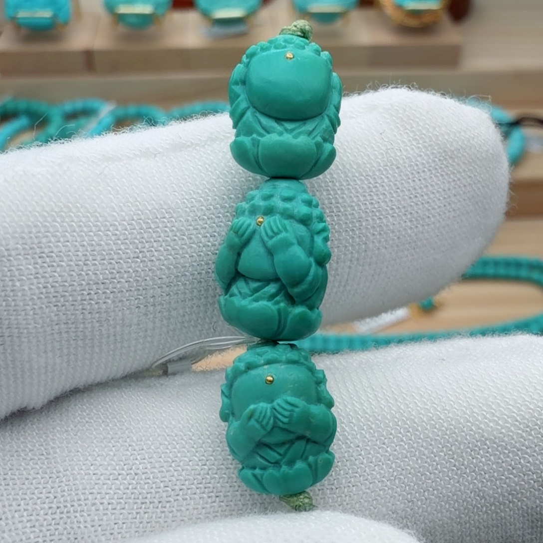 绿松石未镶嵌珠宝奇石