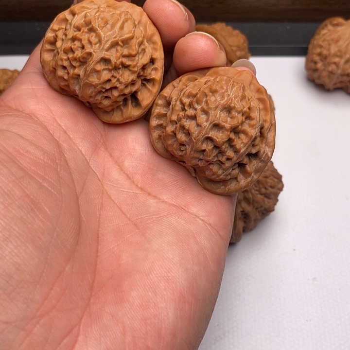 手串/手链核桃三角型宫灯41尺寸