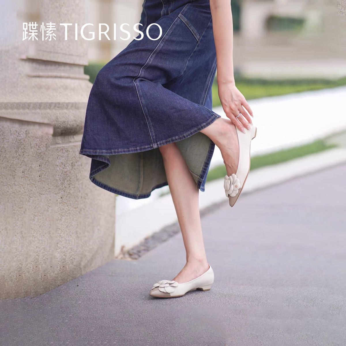 山蹀愫小香风气质平底不累脚浅口单鞋女TA54520-10