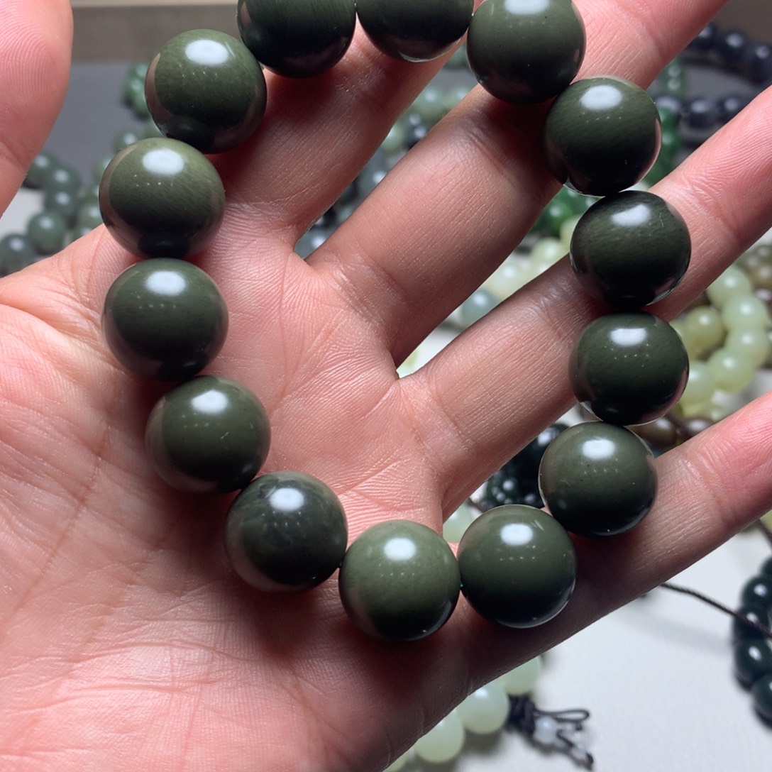 和田玉未镶嵌手链