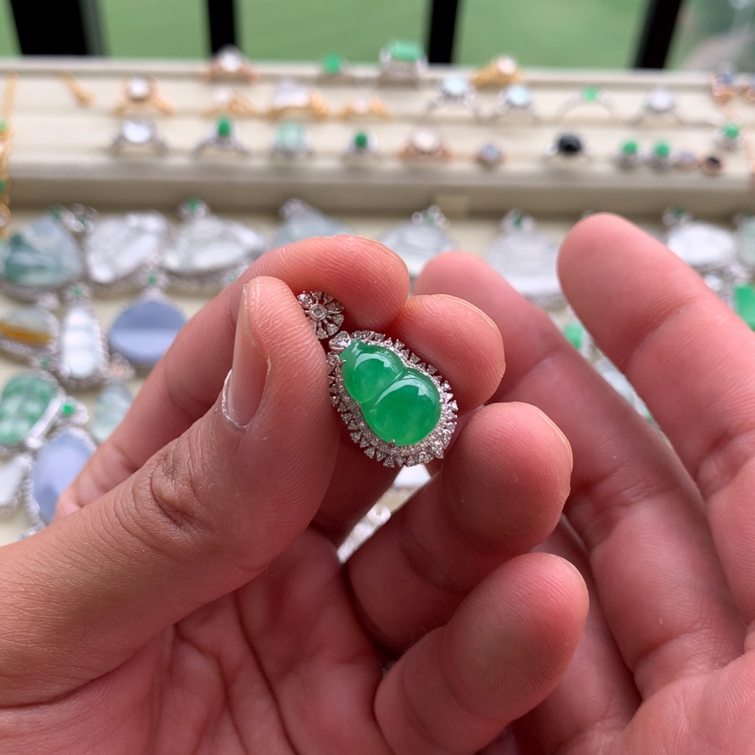 翡翠18K金镶嵌吊坠(不含链)赵*