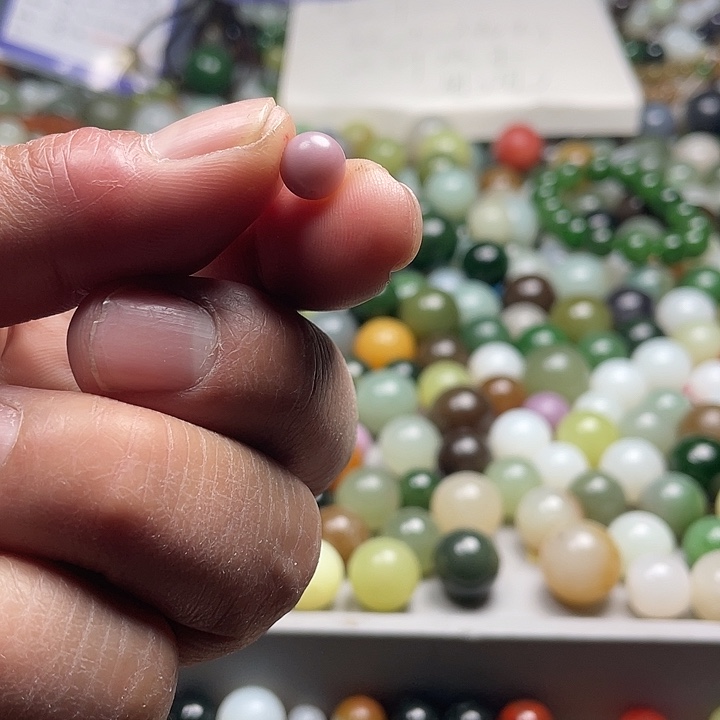 未镶嵌和田玉车挂心*