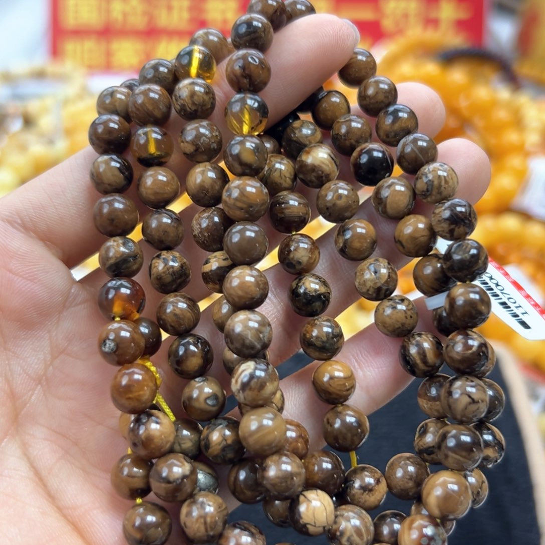 琥珀珠宝奇石未镶嵌