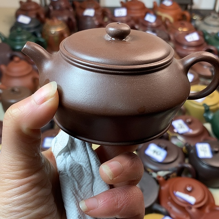 紫砂茶壶紫砂微瑕微瑕……
