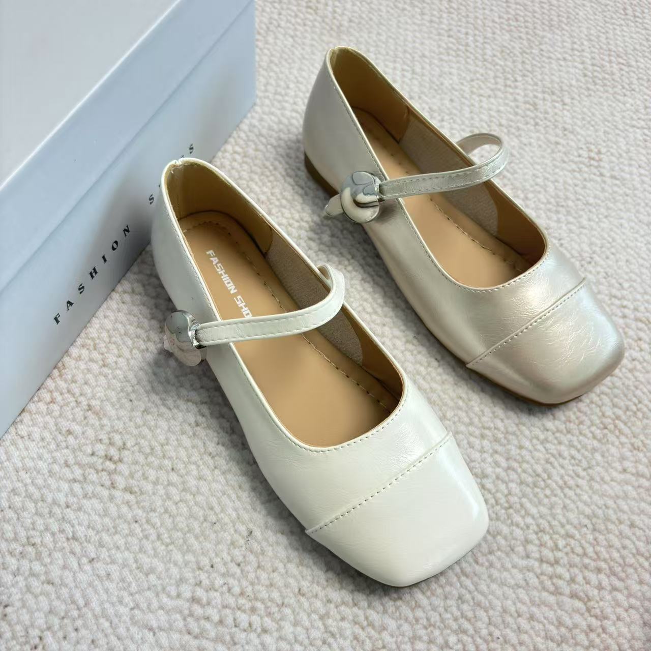 2025女士夏季时尚百搭一字带玛丽珍舒适透气圆头女平底单鞋J