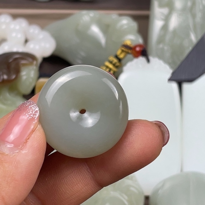 和田玉（糖玉）挂件未镶嵌