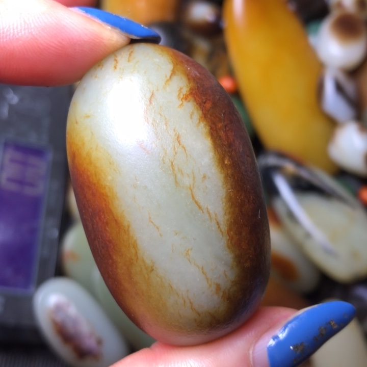 和田玉未镶嵌珠宝奇石