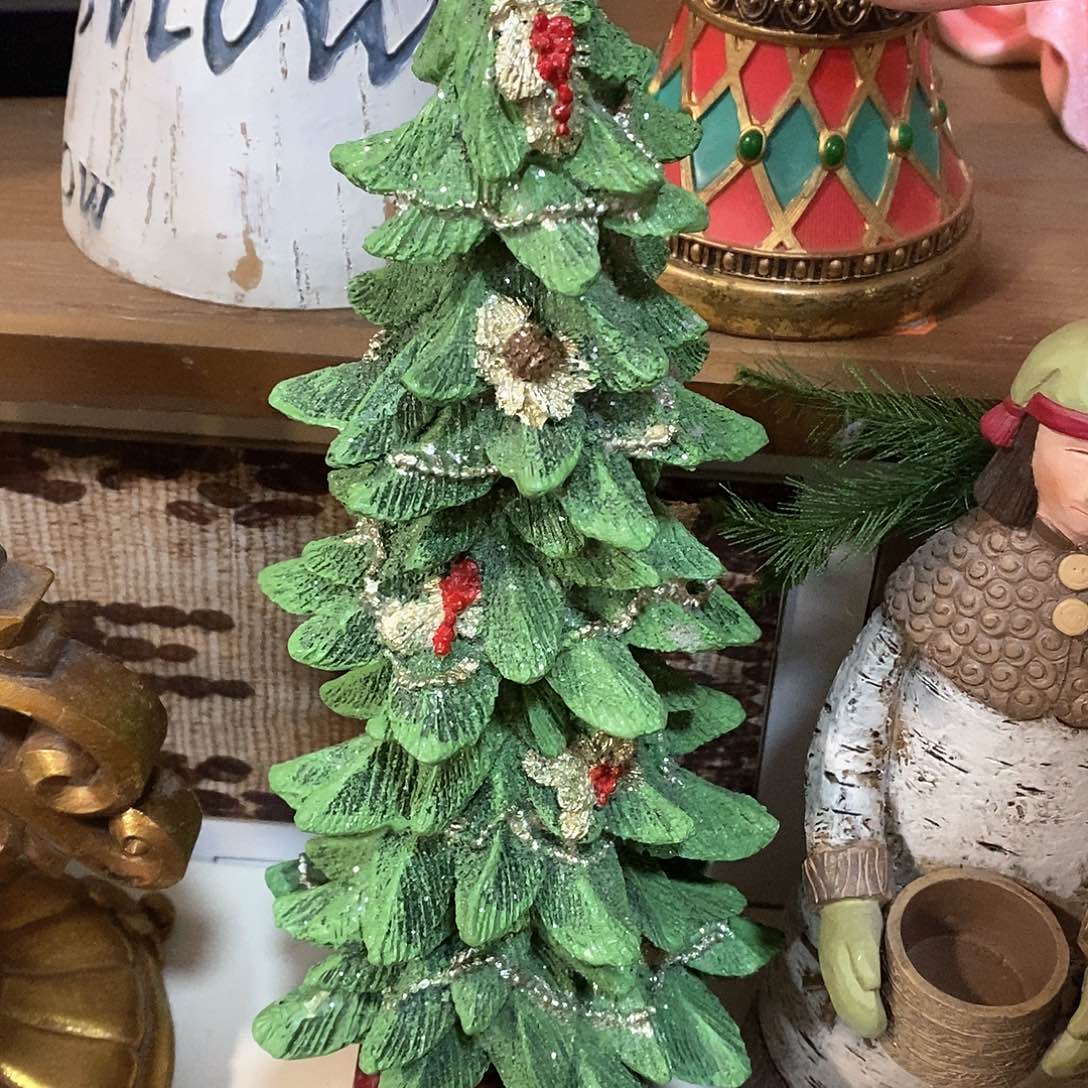 树脂制品大圣诞树