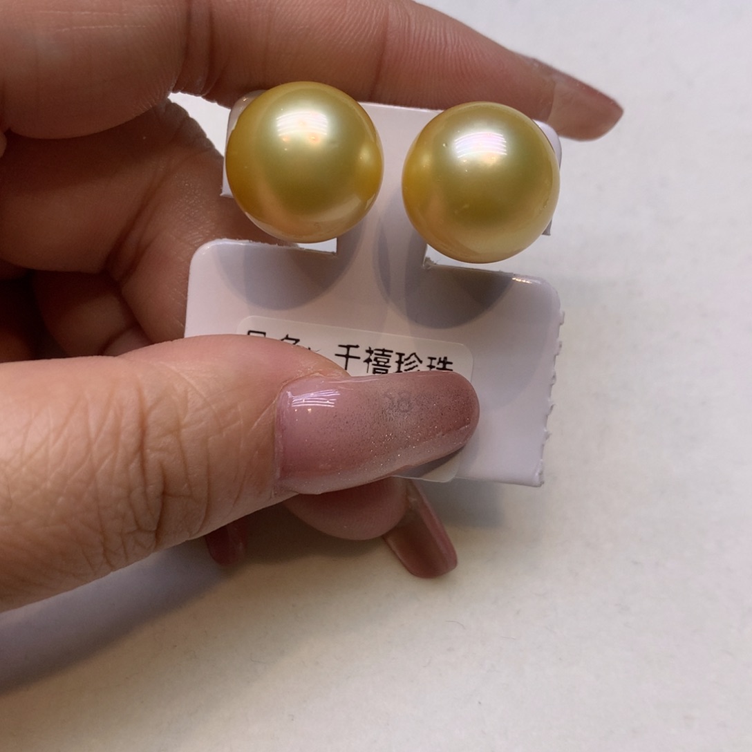 18K金镶嵌耳饰海水珍珠
