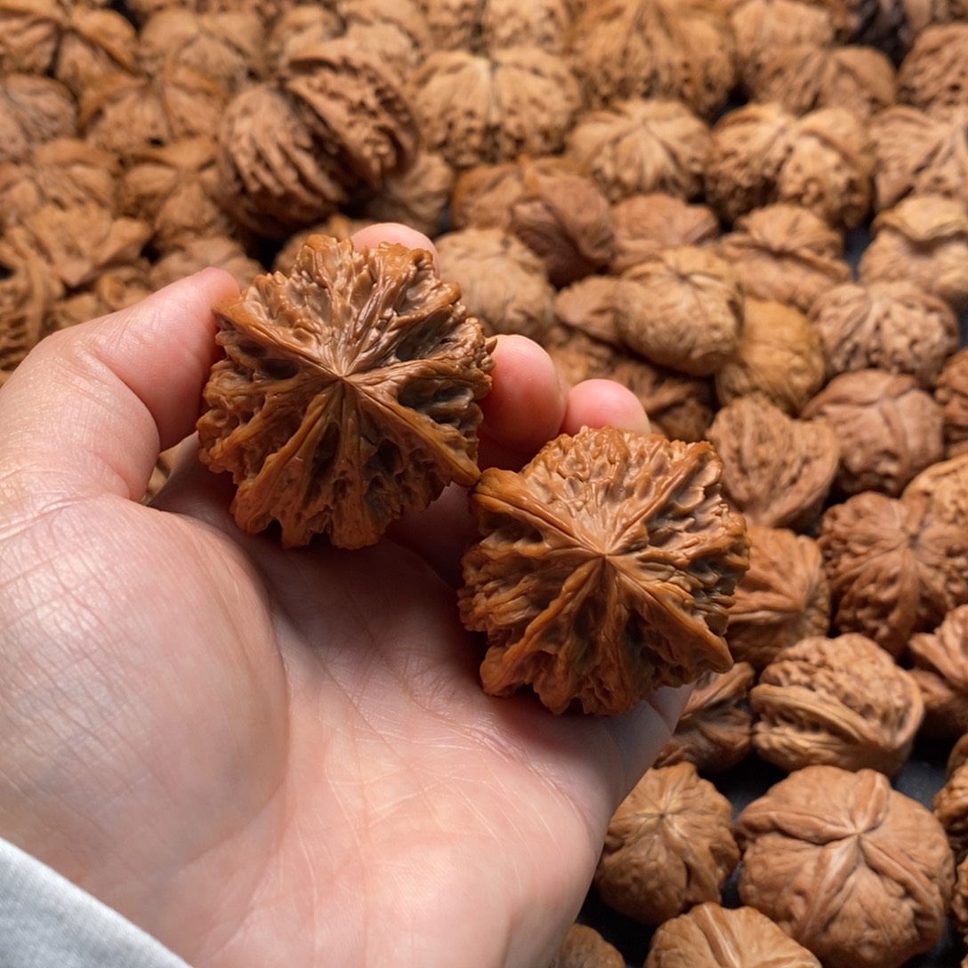 把件文玩核桃45野牛四棱