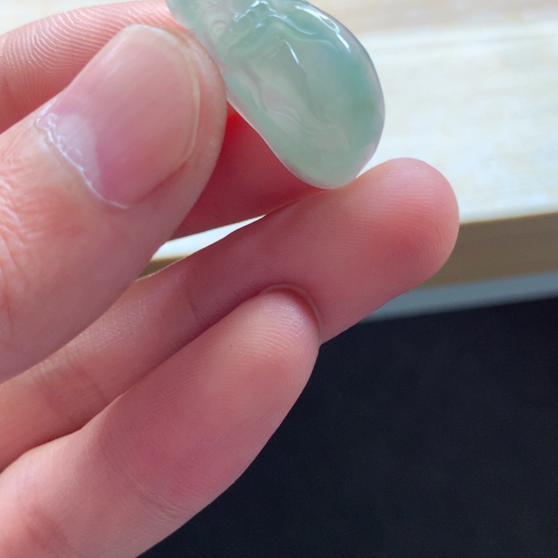 翡翠颈饰18K金镶嵌吊坠