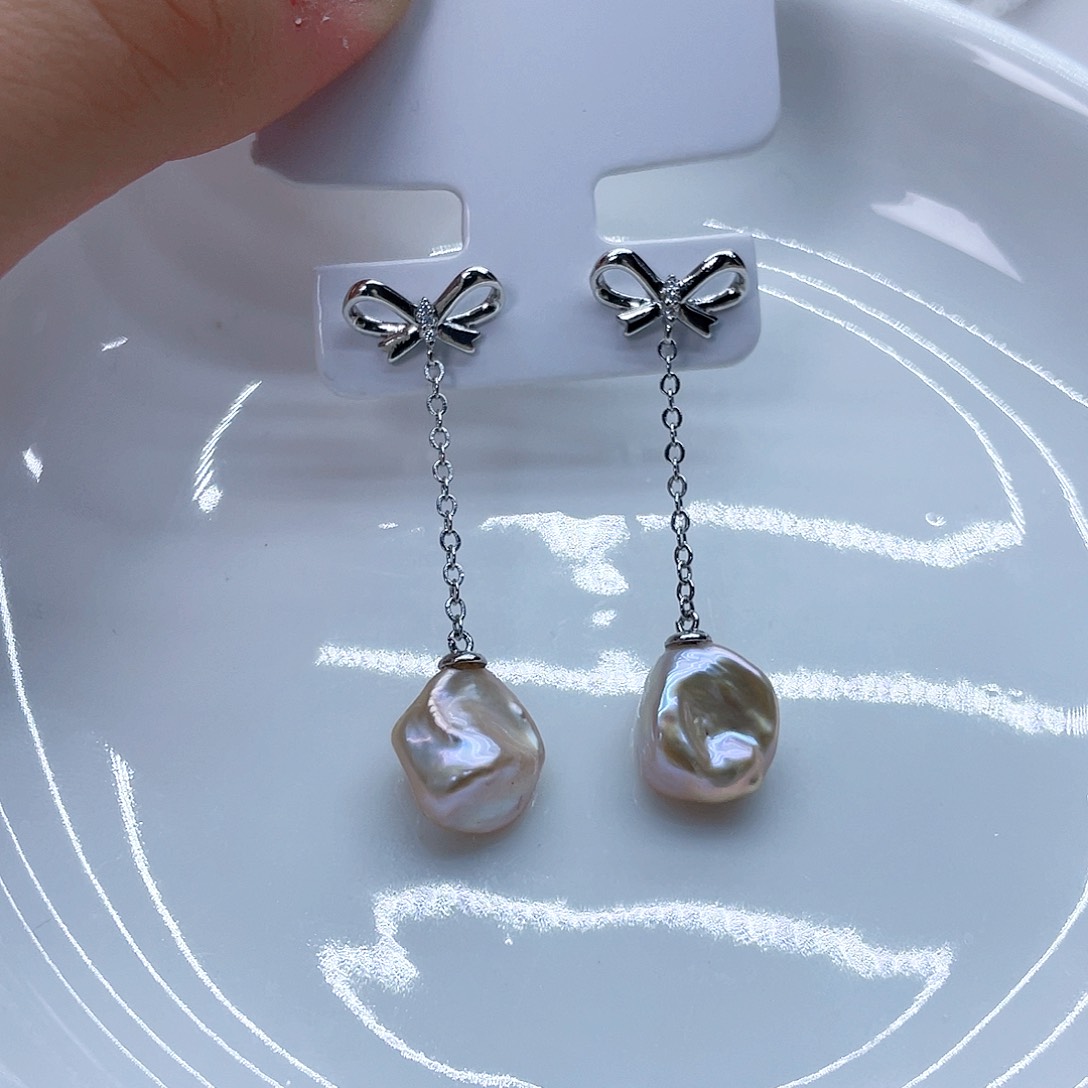 银S925镶嵌耳饰淡水珍珠
