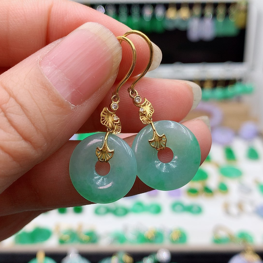 翡翠耳饰18K金镶嵌的