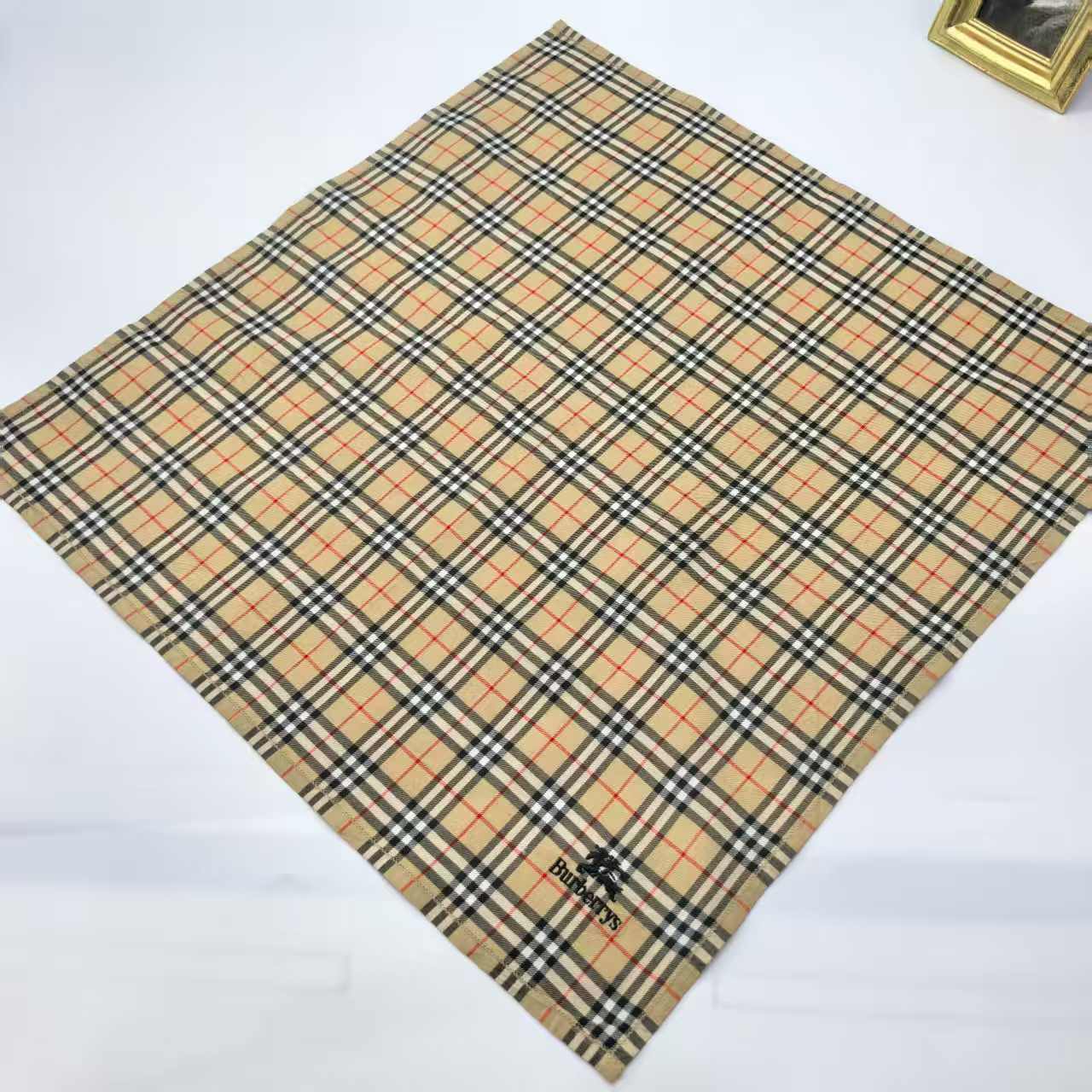 95新 BURBERRY/博柏利 海囤/巴宝莉/丝巾/yy10632