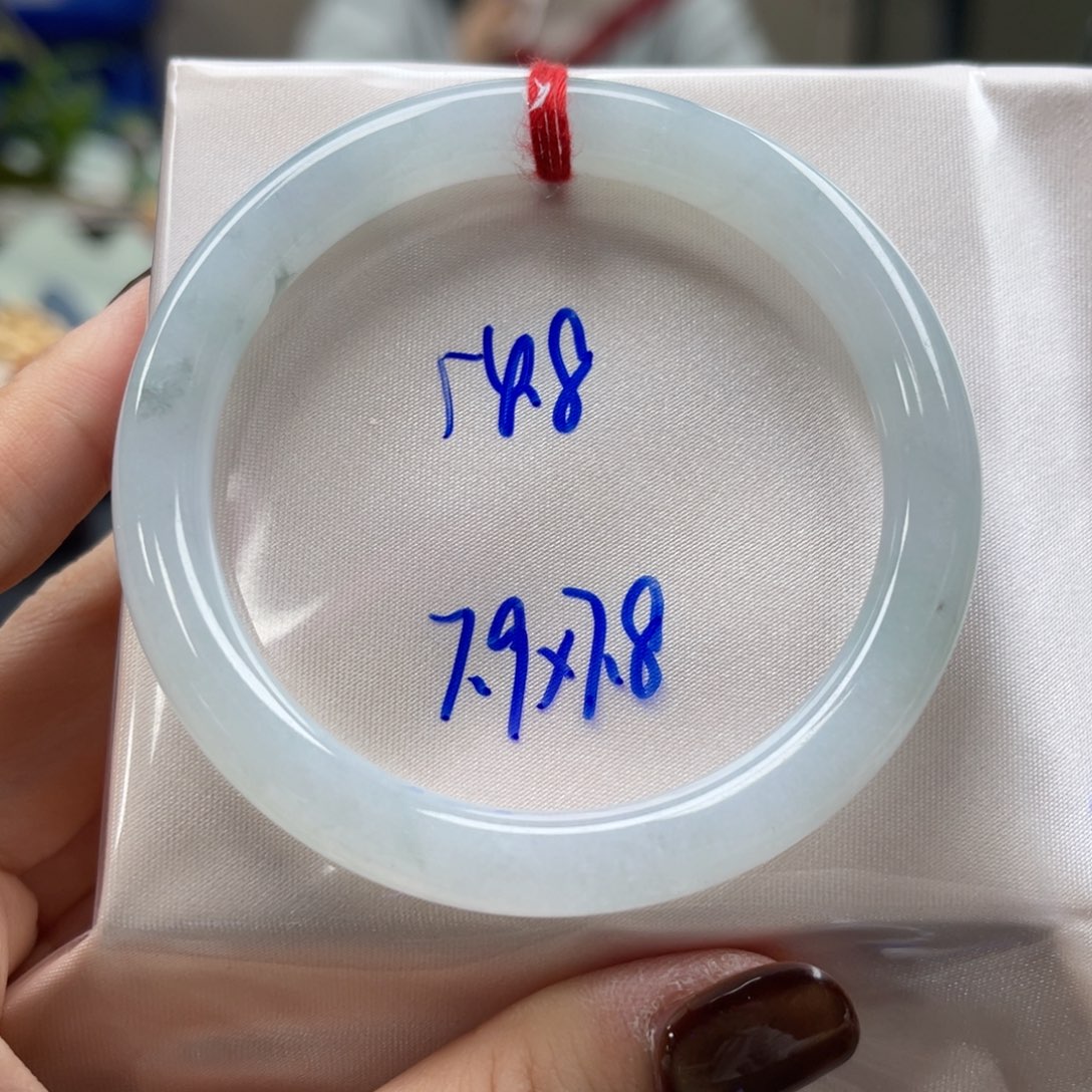 未镶嵌手镯翡翠翡翠