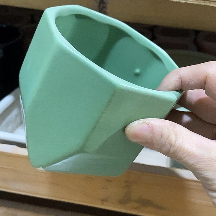 陶盆有孔 瑕疵针孔漏釉介意勿拍 口10高8