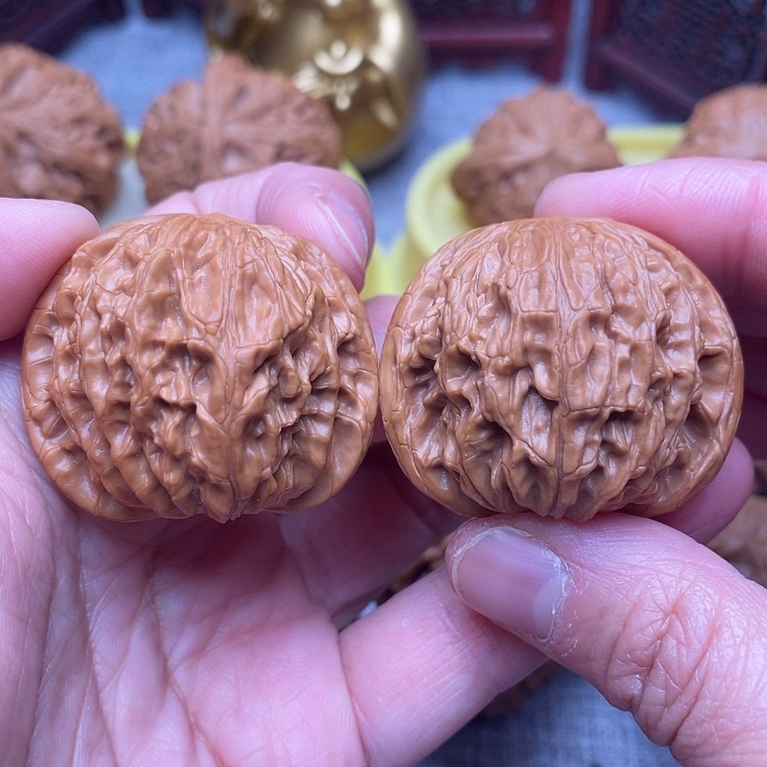 文玩核桃把件毕业精品山地肉球磨盘38尺