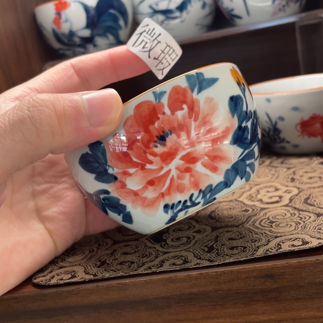 釉下手绘茶具微瑕