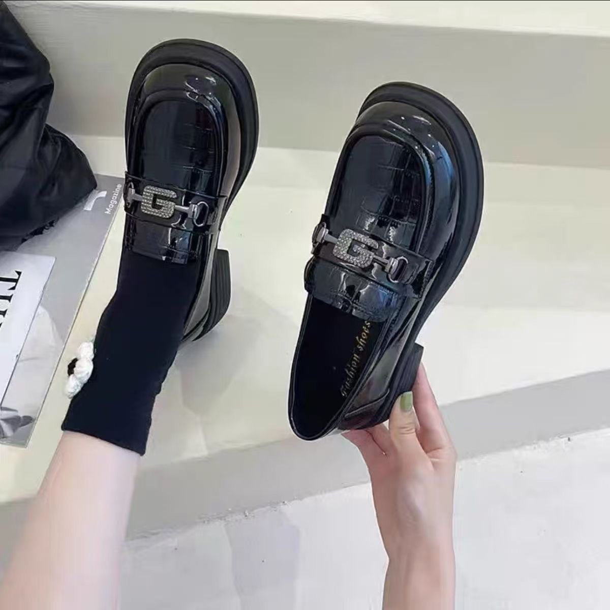 2025春新款漆皮乐福鞋软皮舒适轻便低帮单鞋百搭黑色爆款时尚女鞋