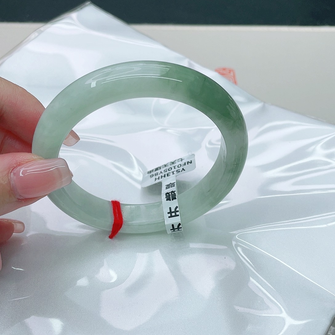 翡翠手镯未镶嵌正58.2