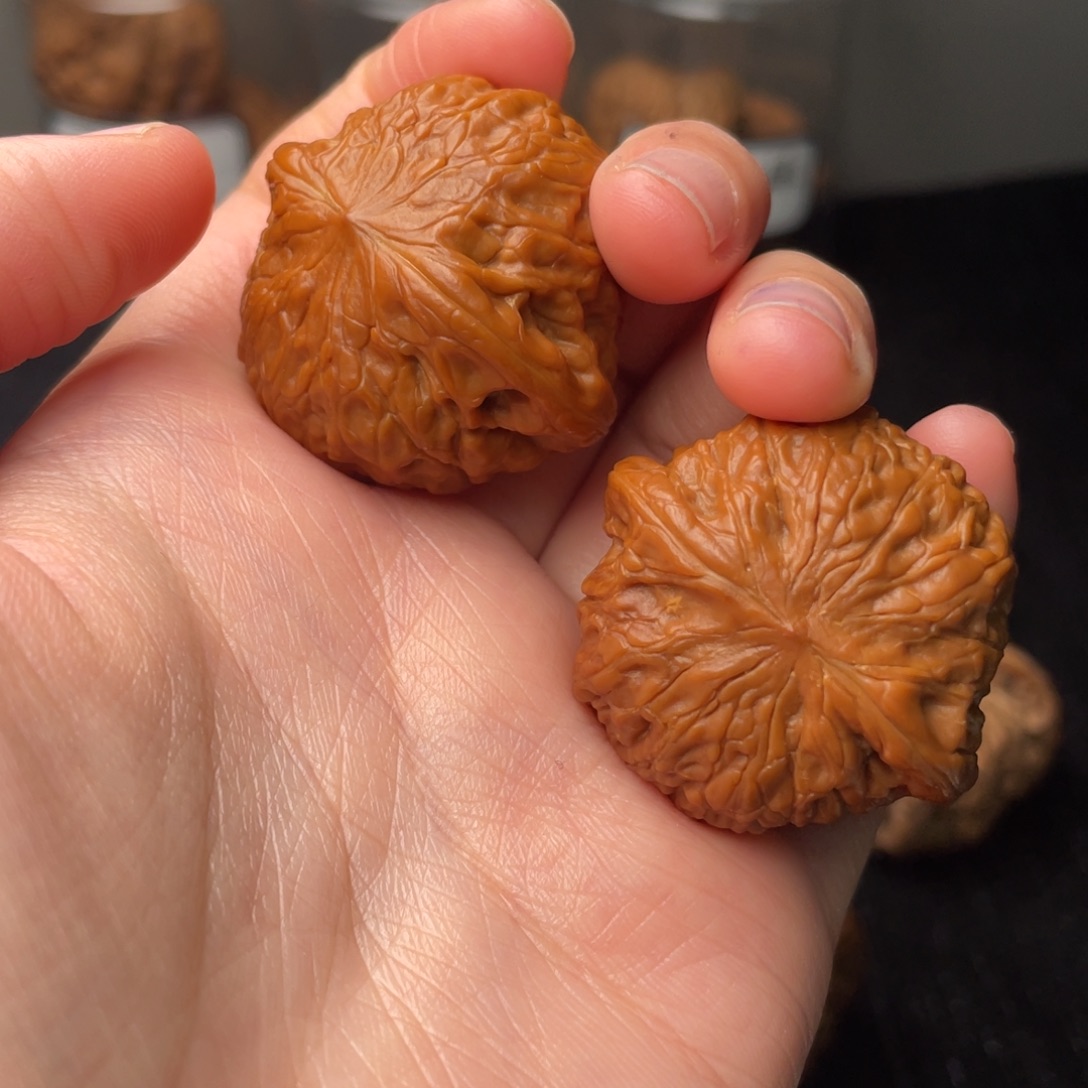 文玩核桃吊坠铁锤