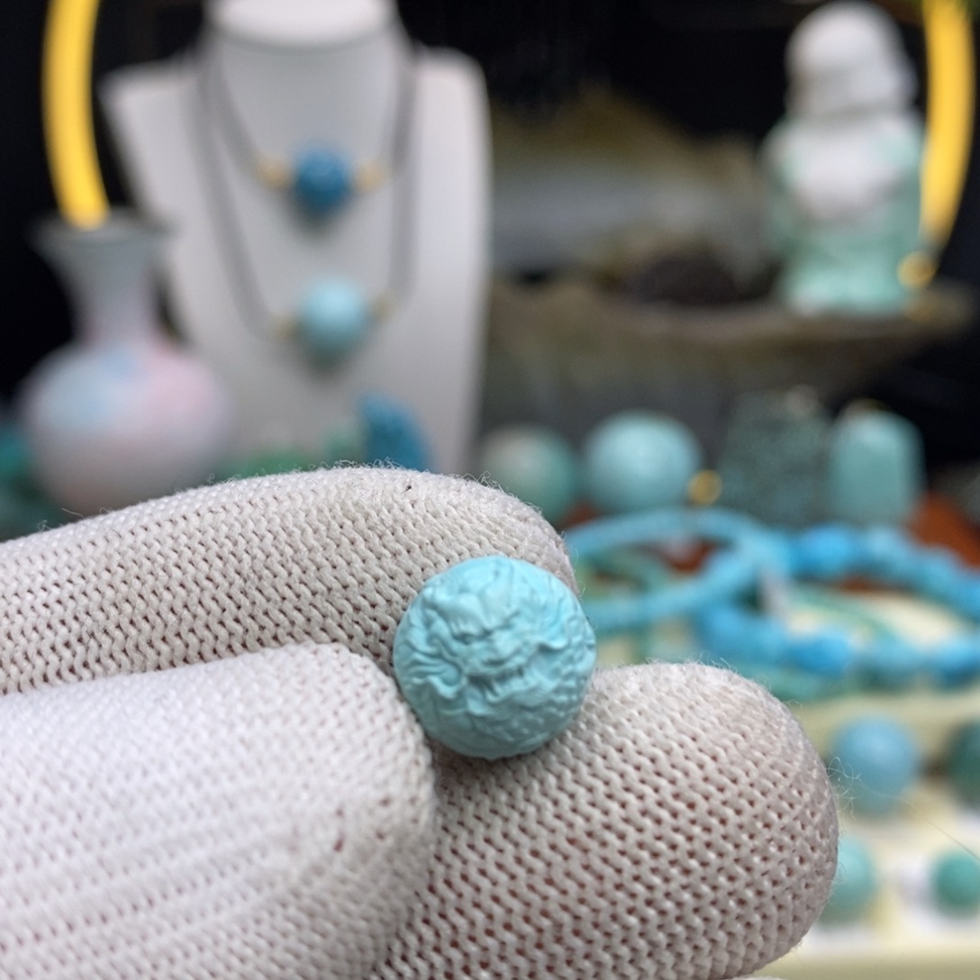 绿松石未镶嵌珠宝奇石