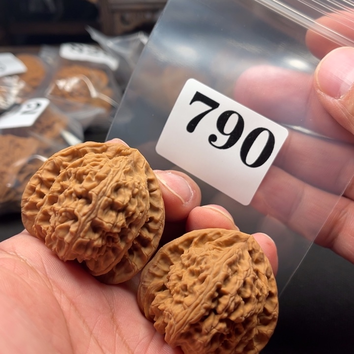 核桃43三角白11111