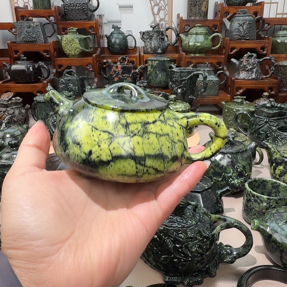 女***阁蛇纹石玉未镶嵌藏玉药王石茶壶微瑕不退不换