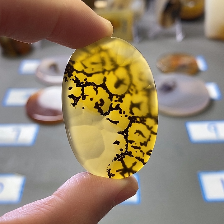 玛瑙/玉髓未镶嵌珠宝半成品7